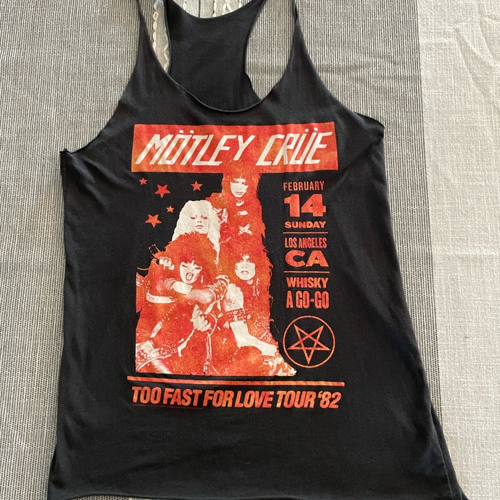 Mötley Crüe Tour Graphic Tank - Black & Red